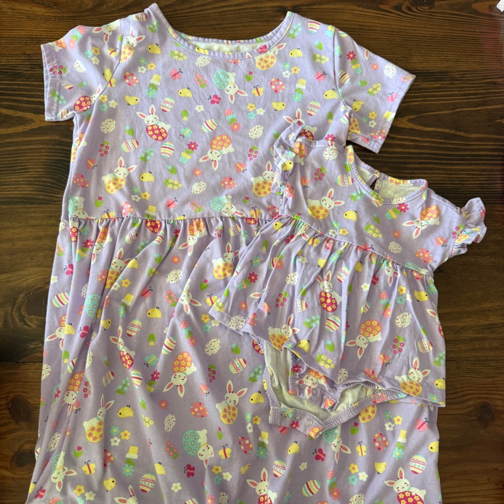 Adorable Easter Bunny Outfits for Sisters